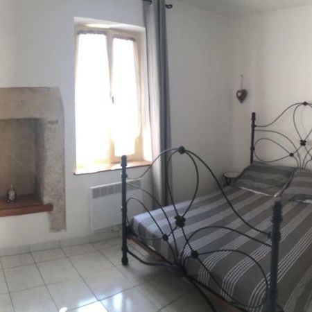 Вілла Le Gite Des Remparts Ginestas Екстер'єр фото