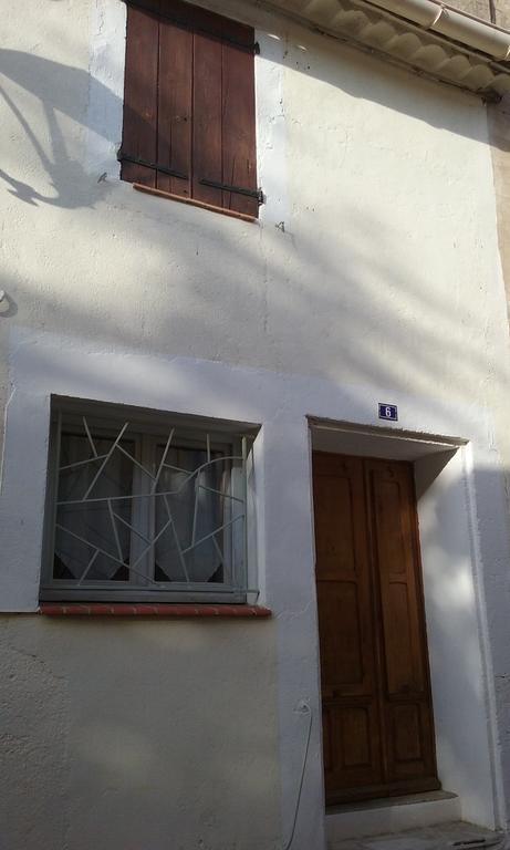 Вілла Le Gite Des Remparts Ginestas Екстер'єр фото