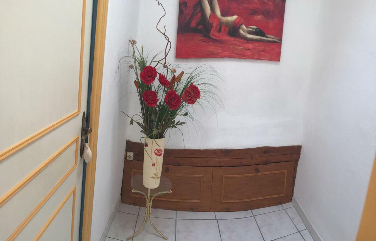 Вілла Le Gite Des Remparts Ginestas Екстер'єр фото